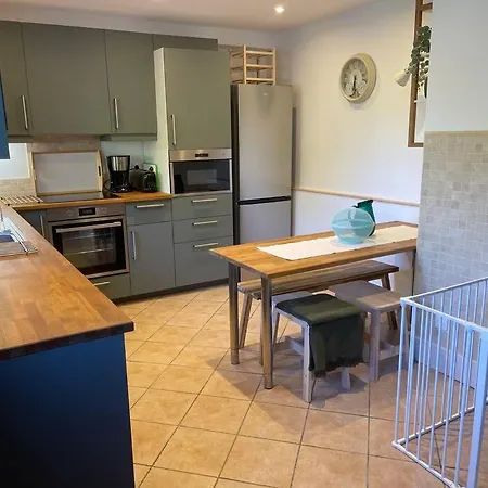 Allemond - Restful 2 Bed Apartment For Ski, Cycle & Family Exterior photo
