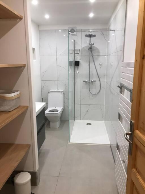 - Restful 2 Bed For Ski, Cycle & Family